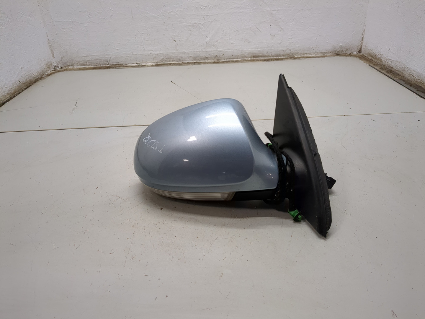 Зеркало правое электрическое