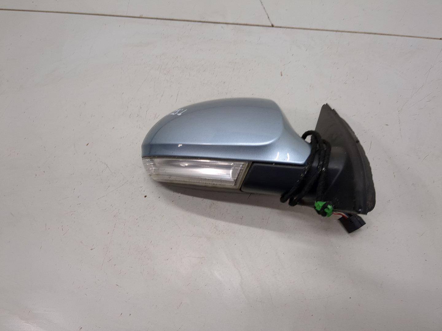 Зеркало правое электрическое