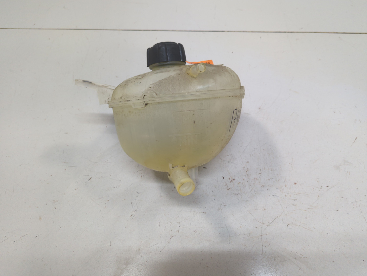 Бачок расширительный