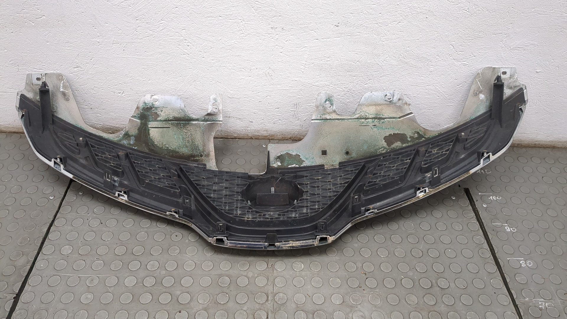 Решетка радиатора