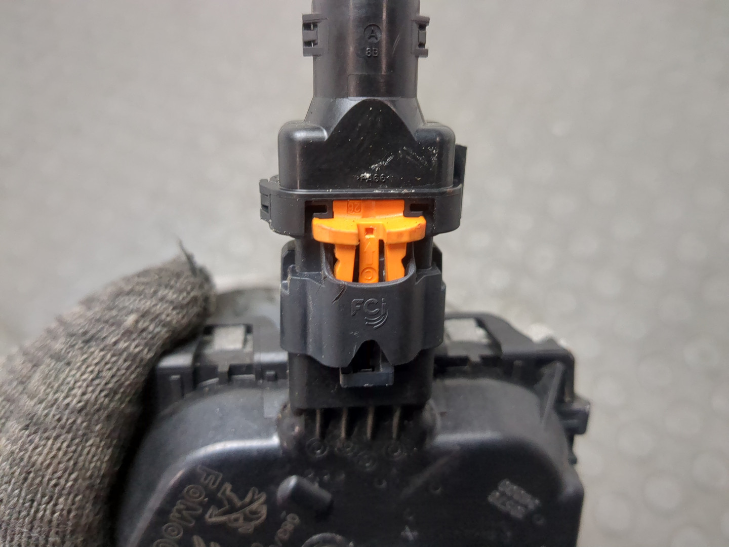 Заслонка дроссельная электрическая