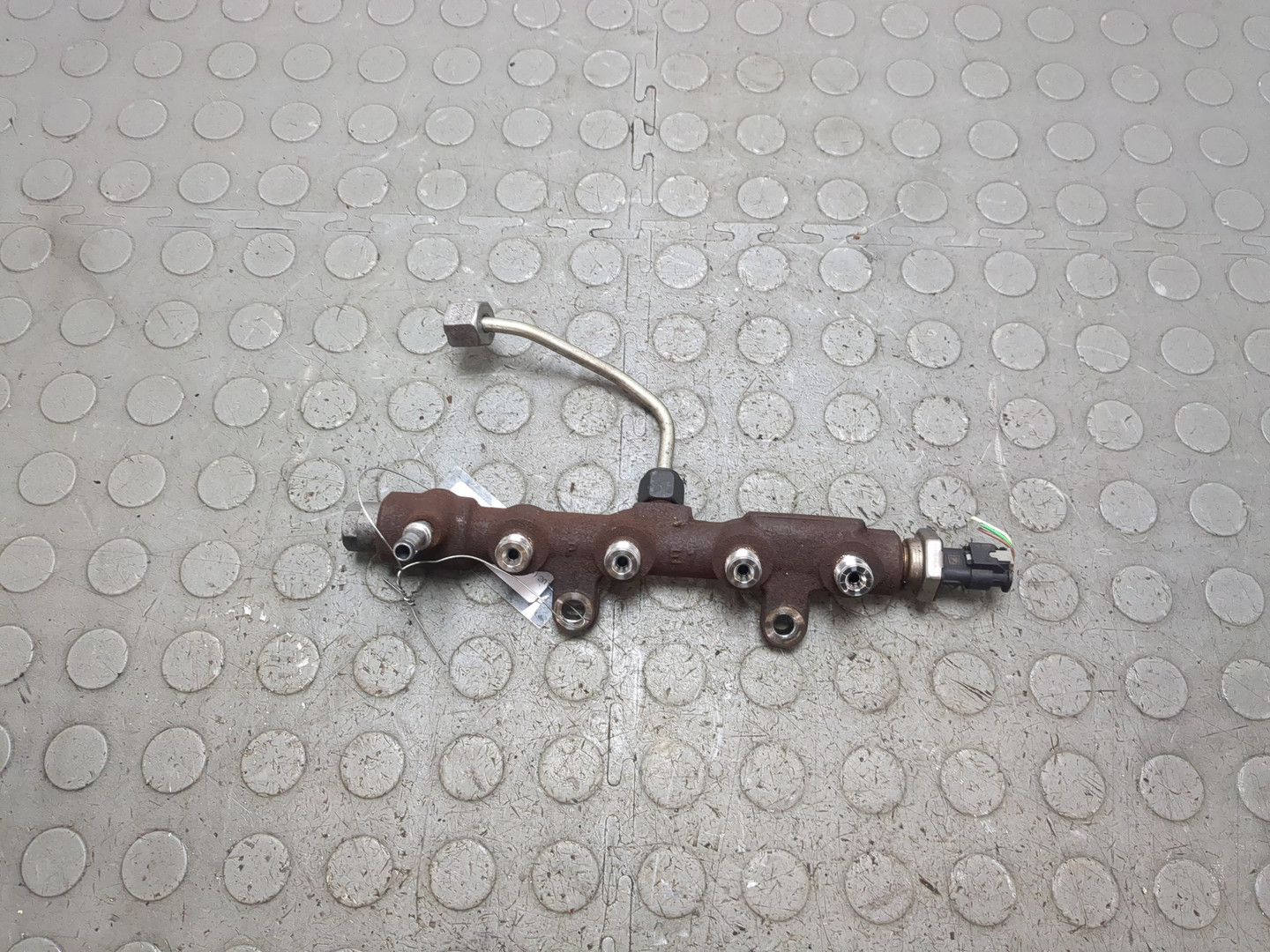 Рейка топливная (рампа)