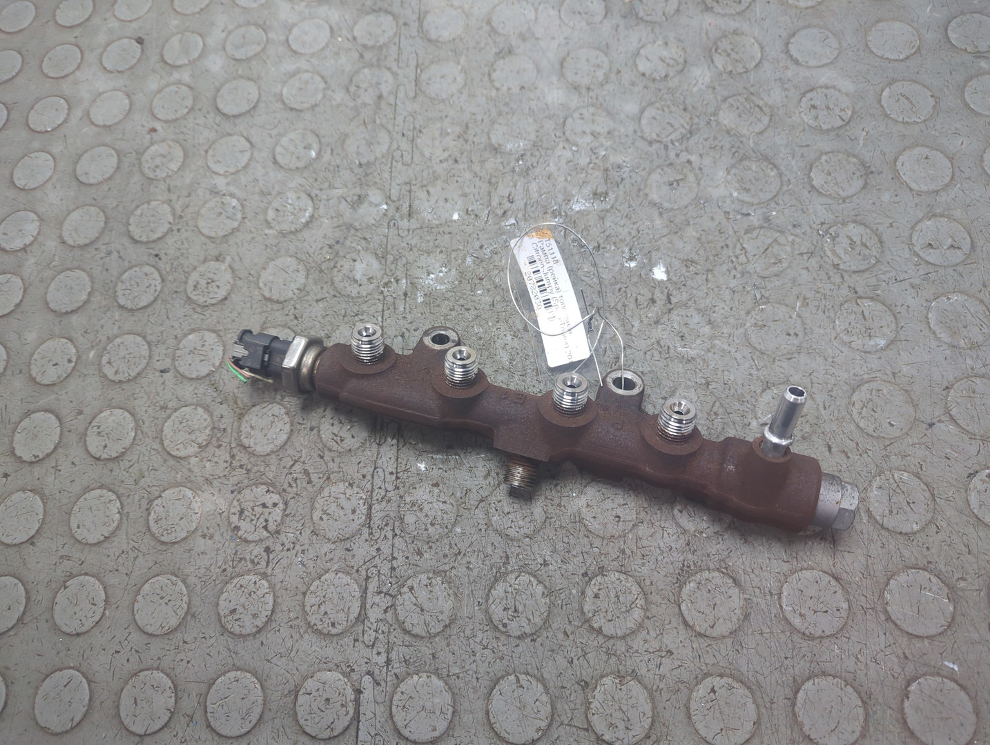 Рейка топливная (рампа)