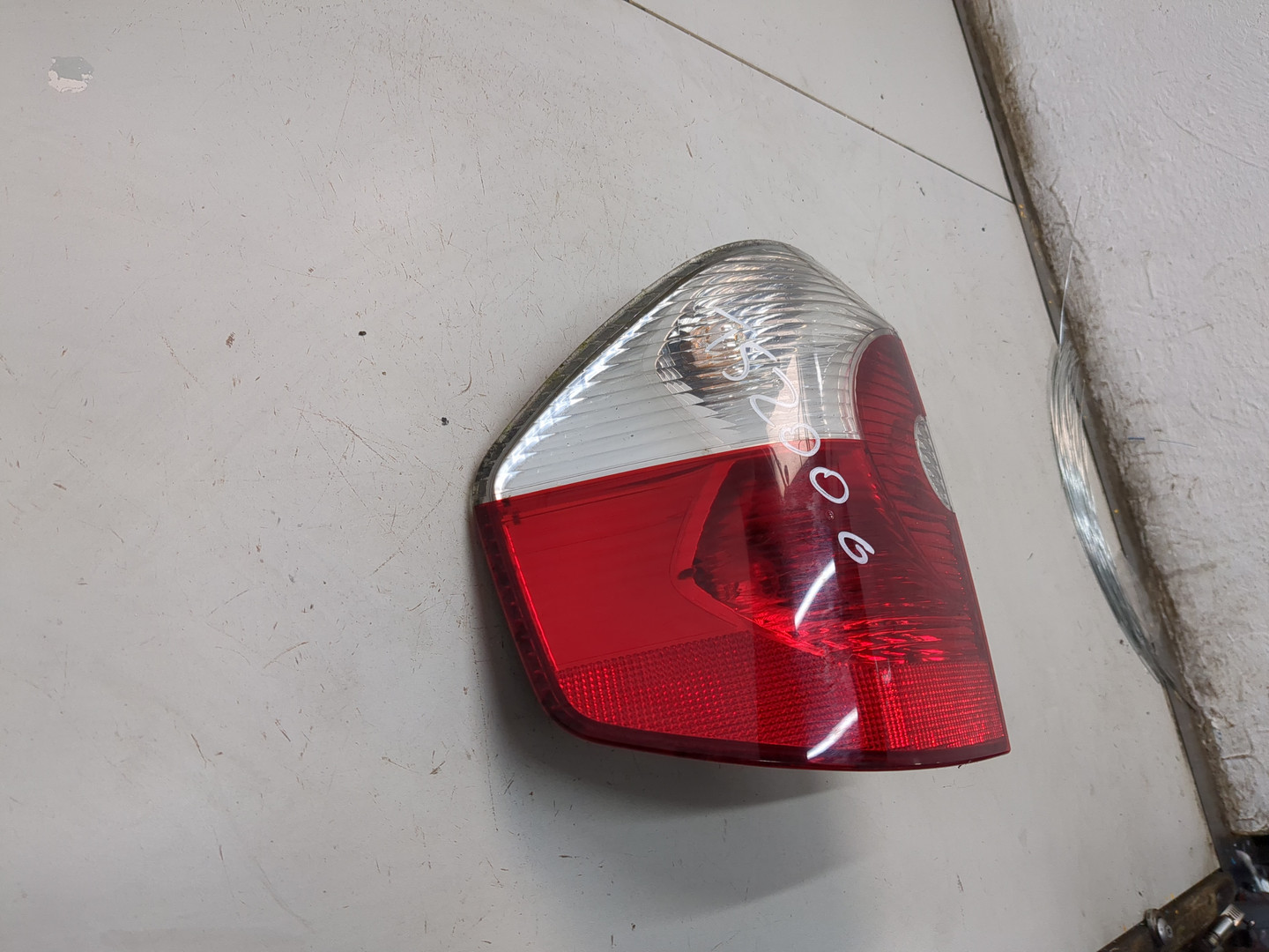 Фонарь задний левый