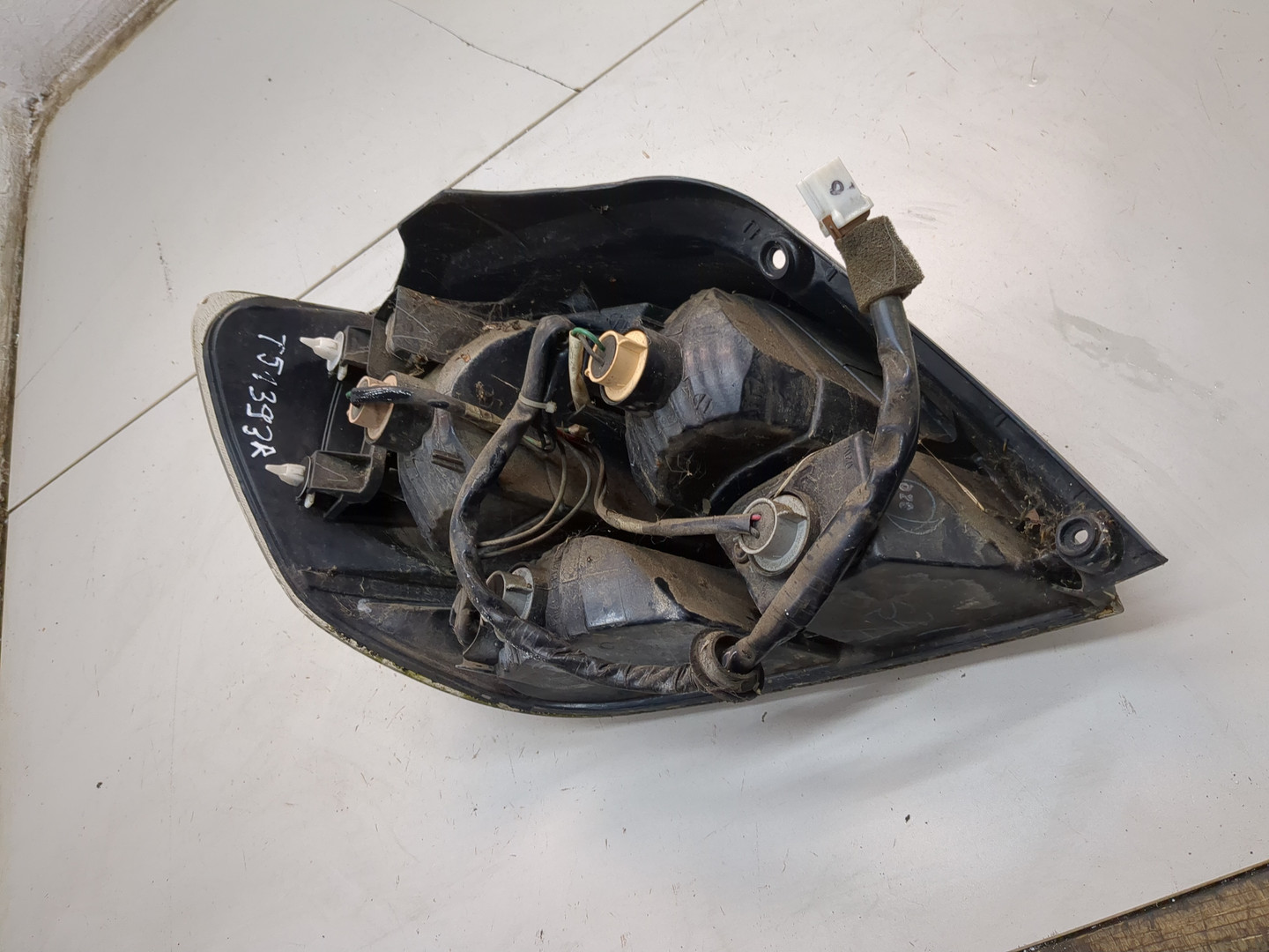 Фонарь задний правый