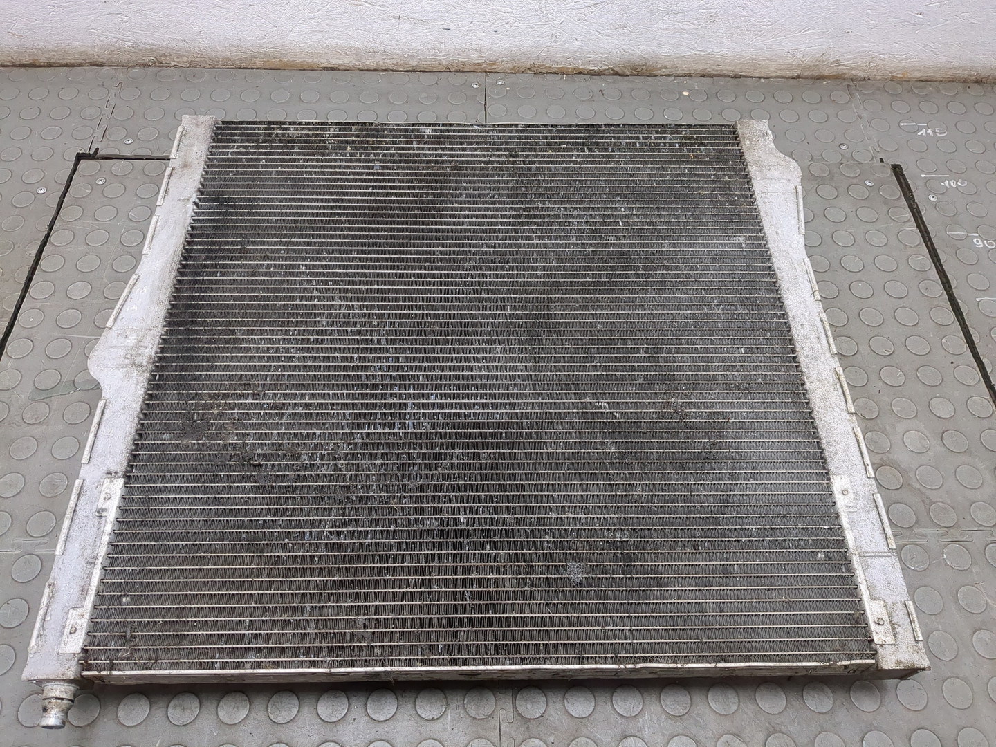 Радиатор охлаждения двигателя основной