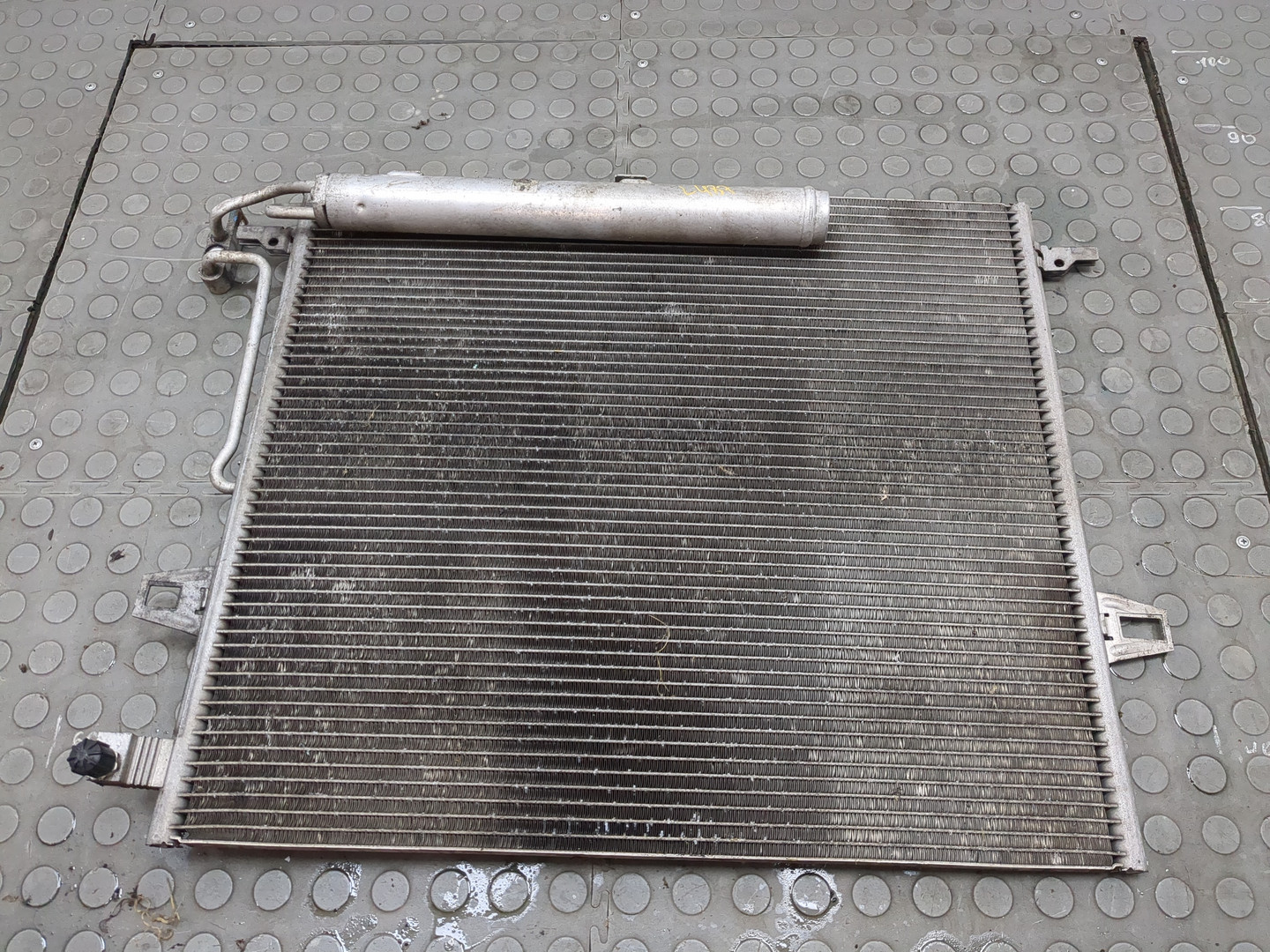 Радиатор кондиционера / конденсер