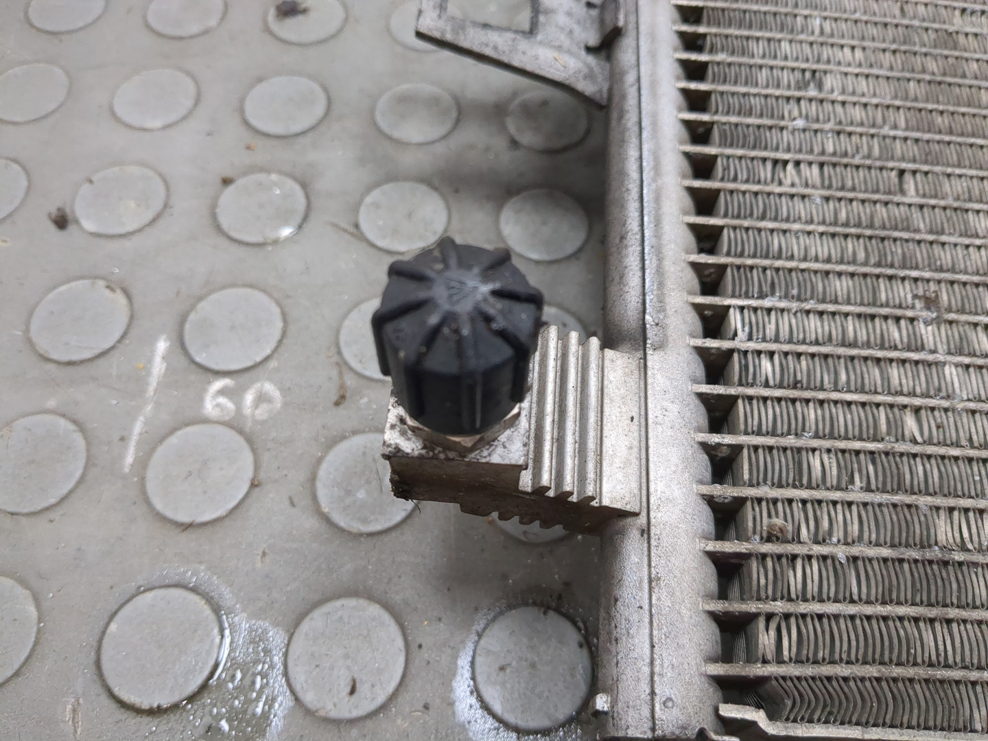 Радиатор кондиционера / конденсер