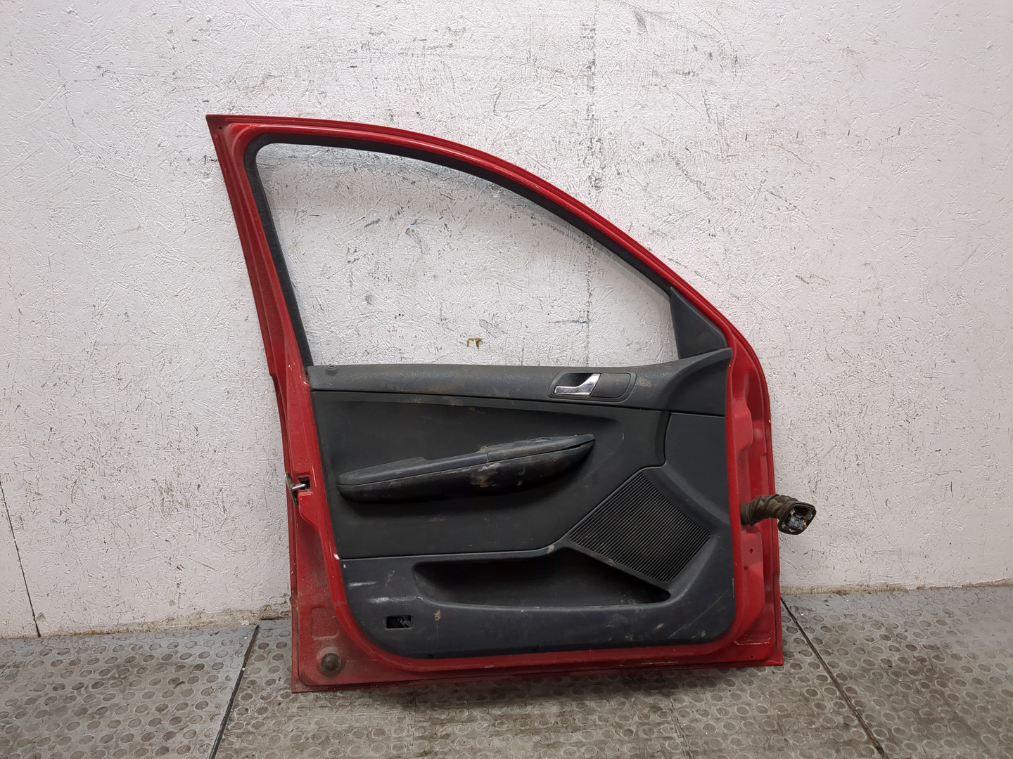 Дверь передняя правая