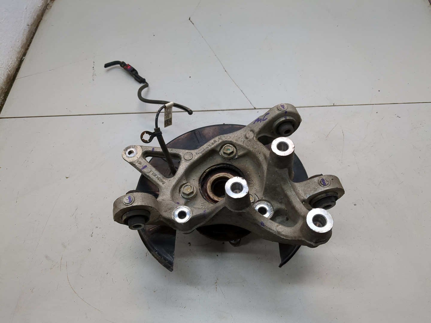 Кулак поворотный задний правый