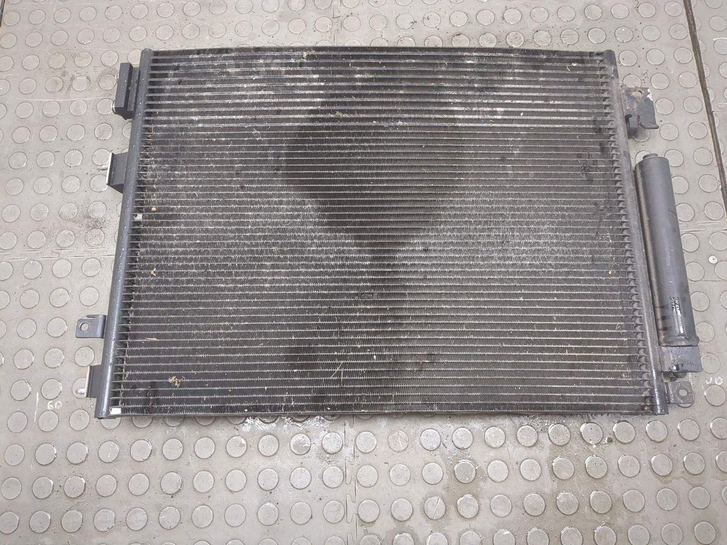 Радиатор кондиционера / конденсер