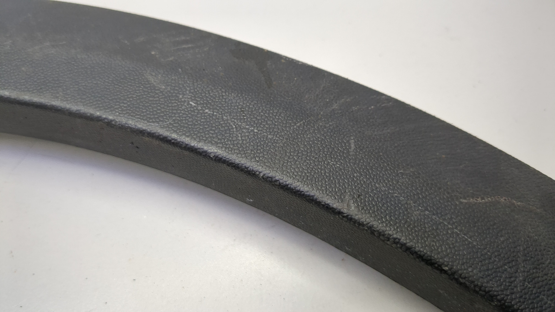 Накладка заднего крыла левого