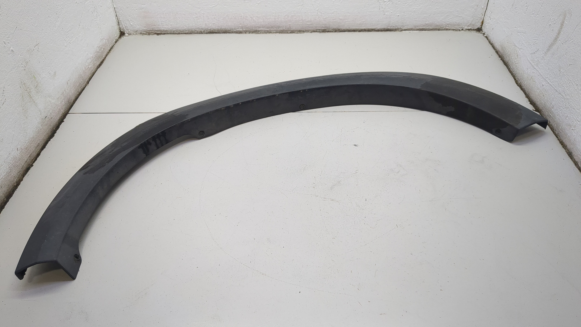 Накладка заднего крыла левого