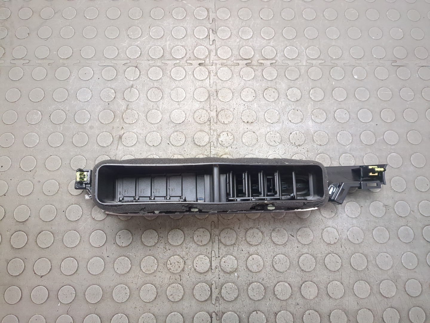 Дефлектор воздушный