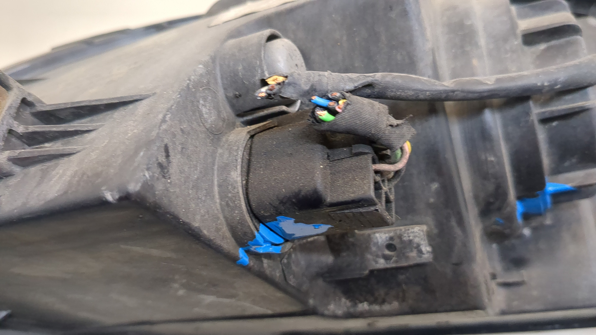 Фара правая