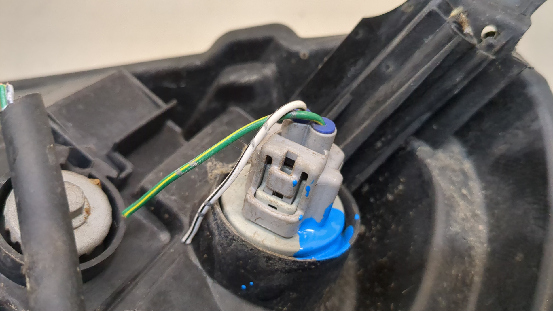 Фара правая