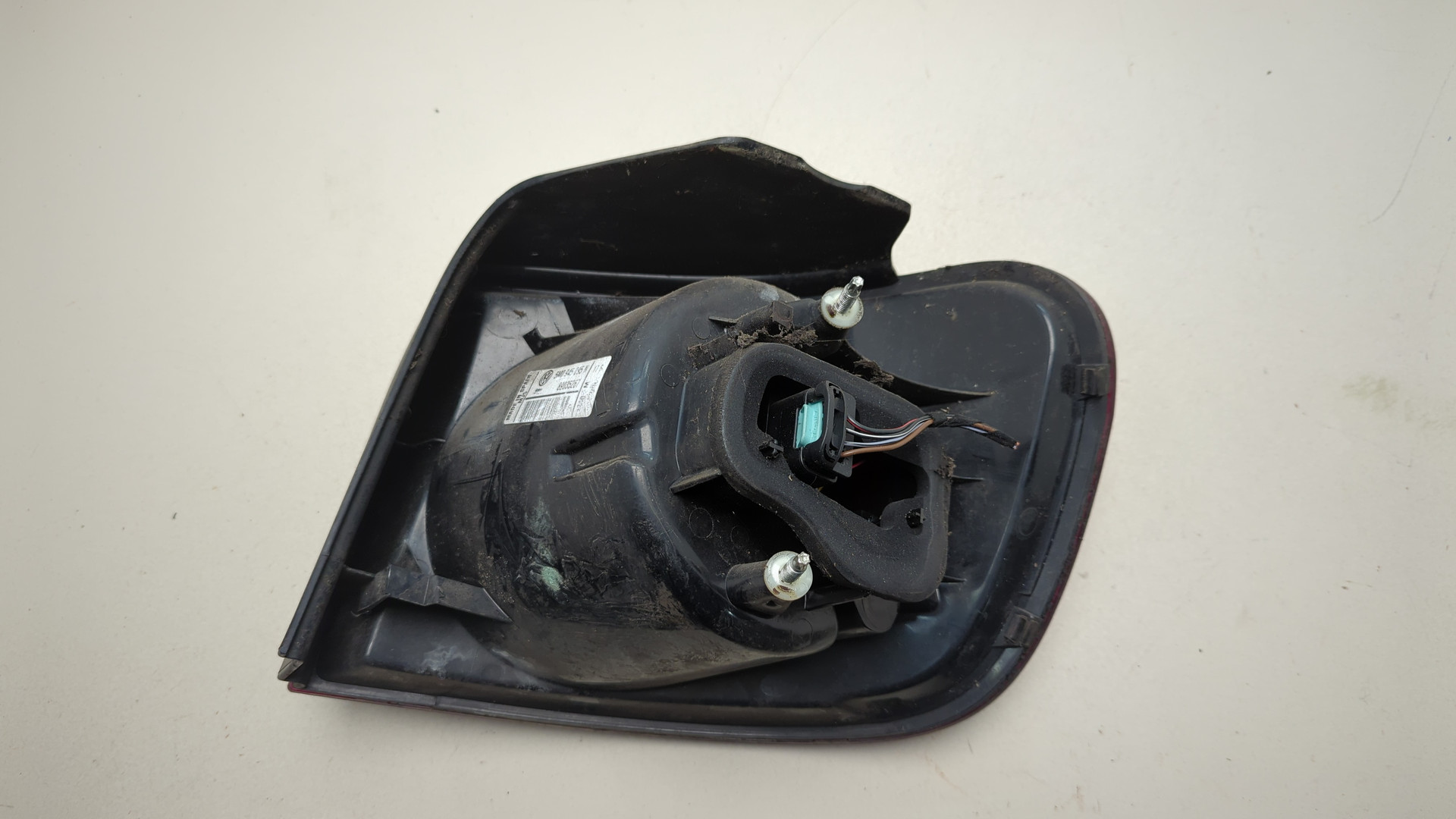 Фонарь задний левый