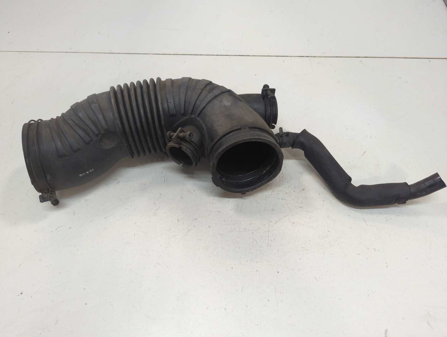 Патрубок воздушного фильтра