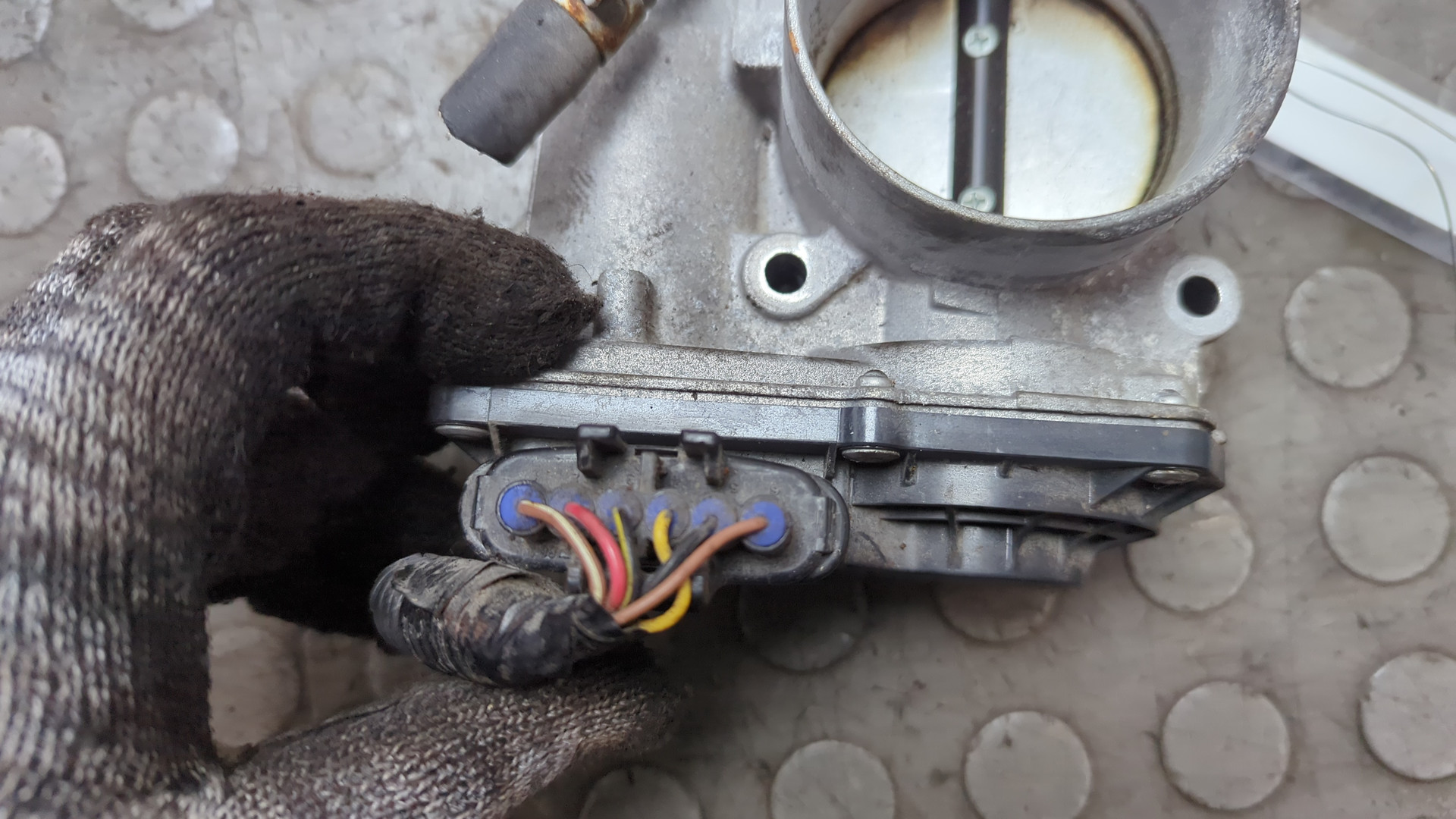 Заслонка дроссельная электрическая