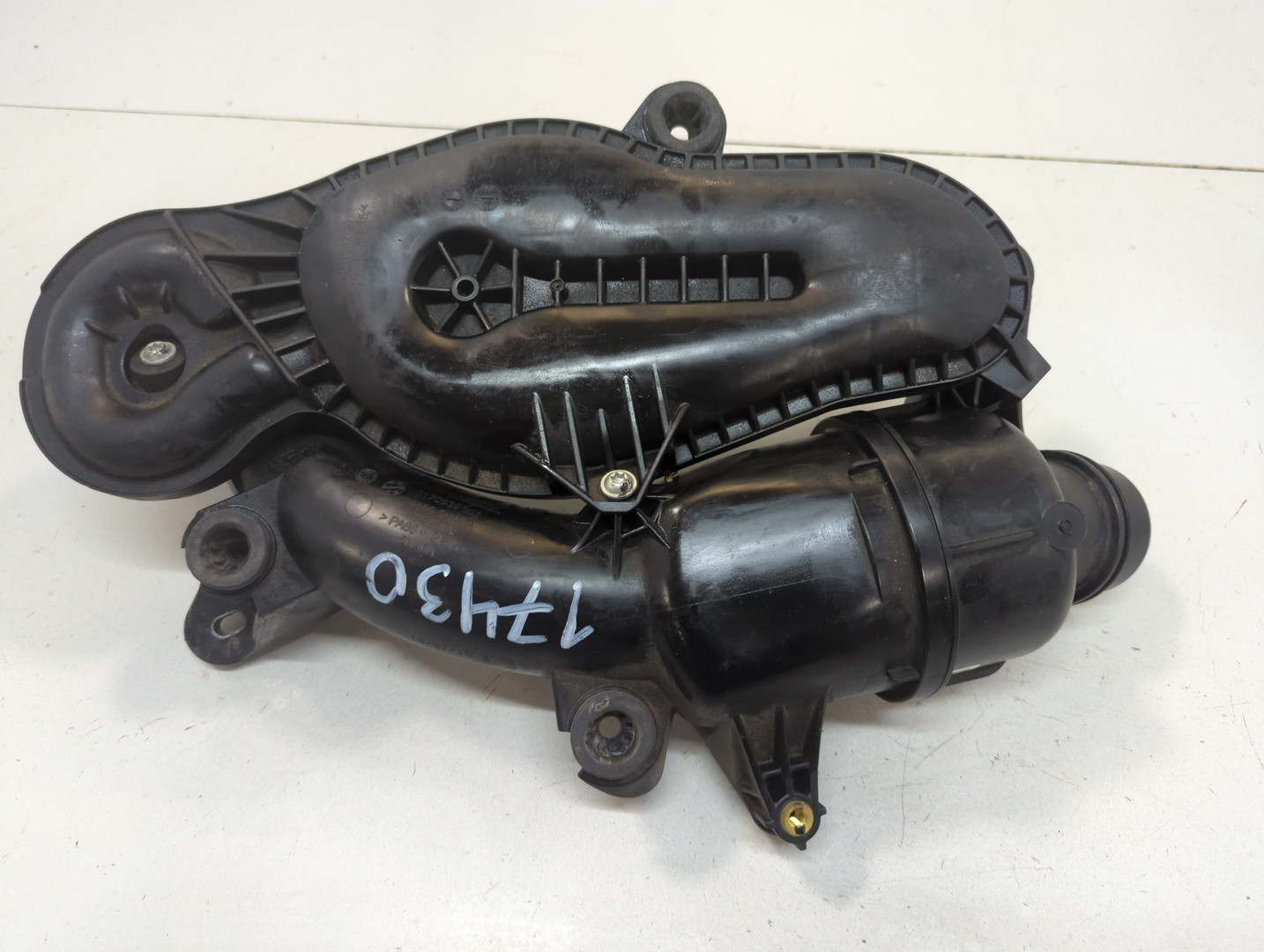 Резонатор воздушного фильтра