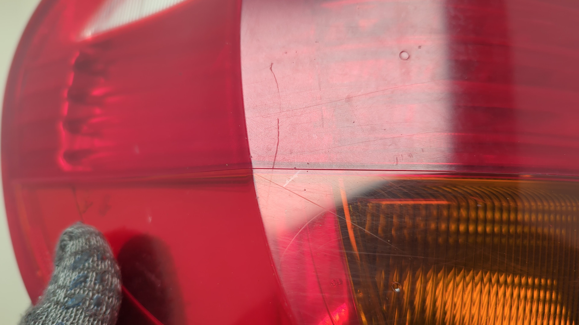 Фонарь задний левый