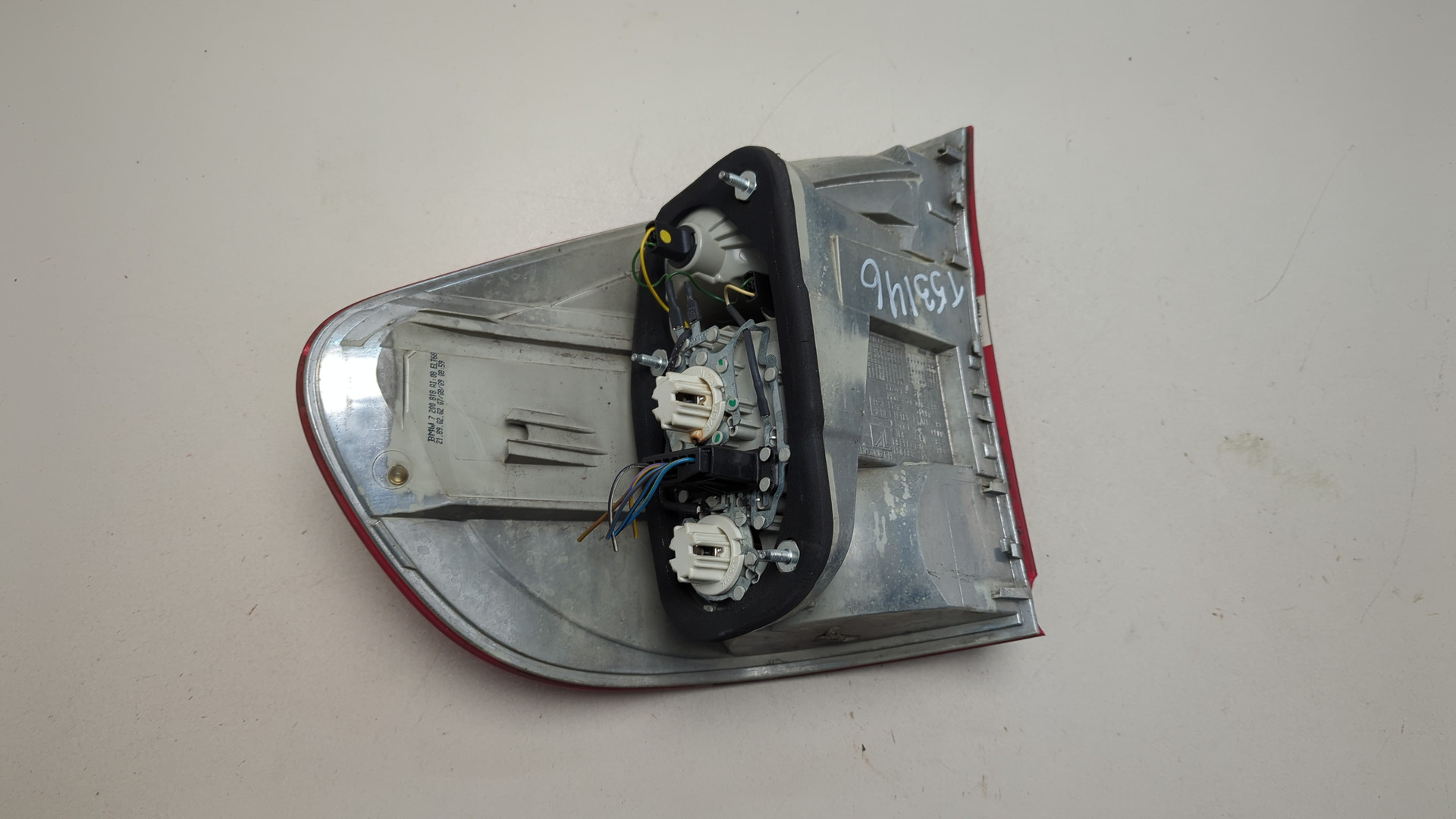 Фонарь задний правый