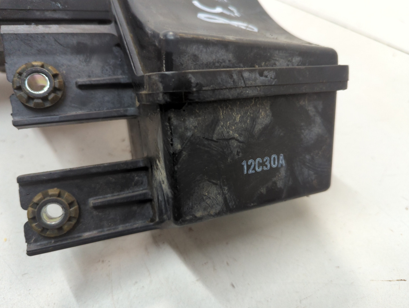 Резонатор воздушного фильтра