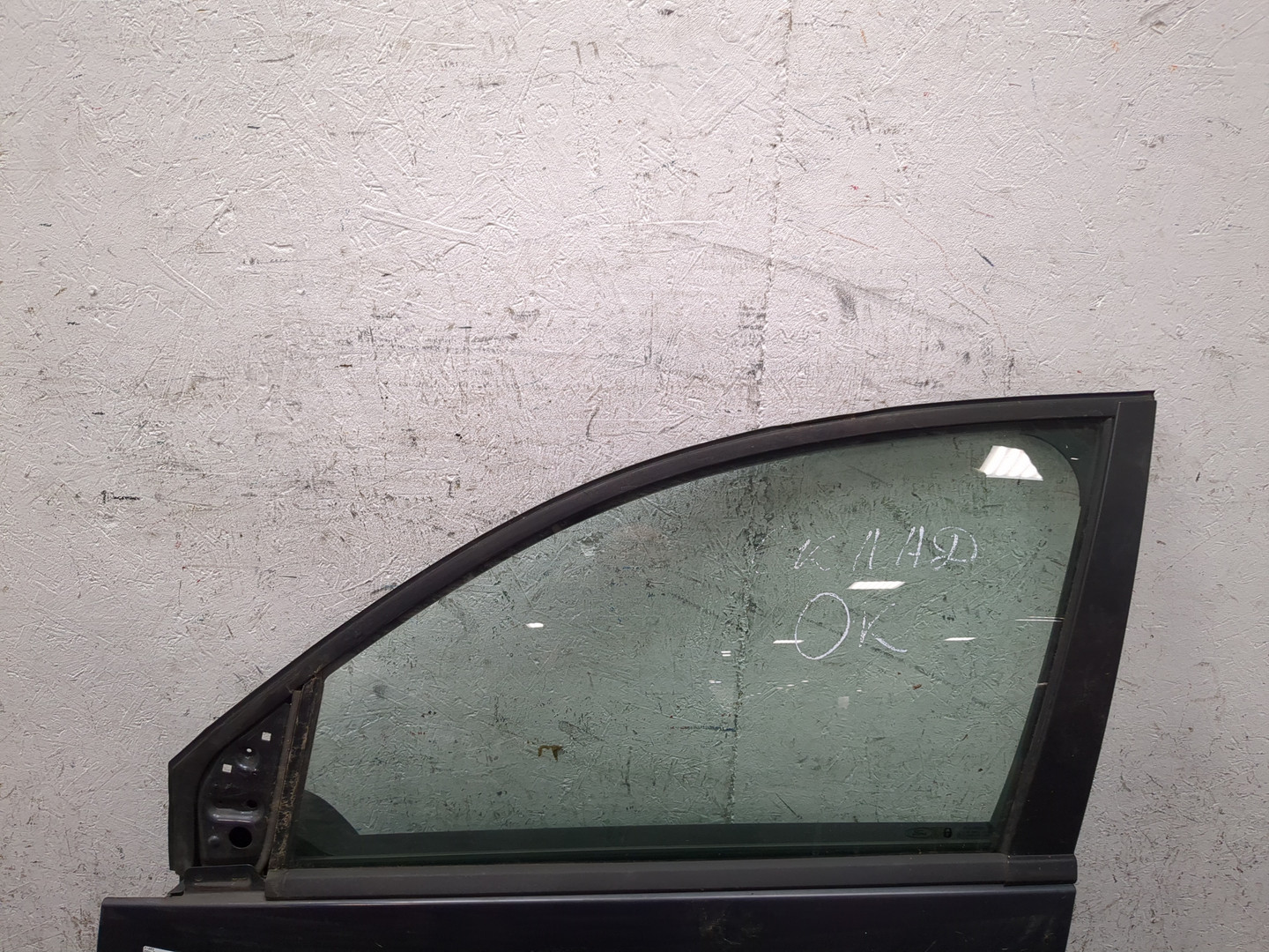 Дверь передняя левая