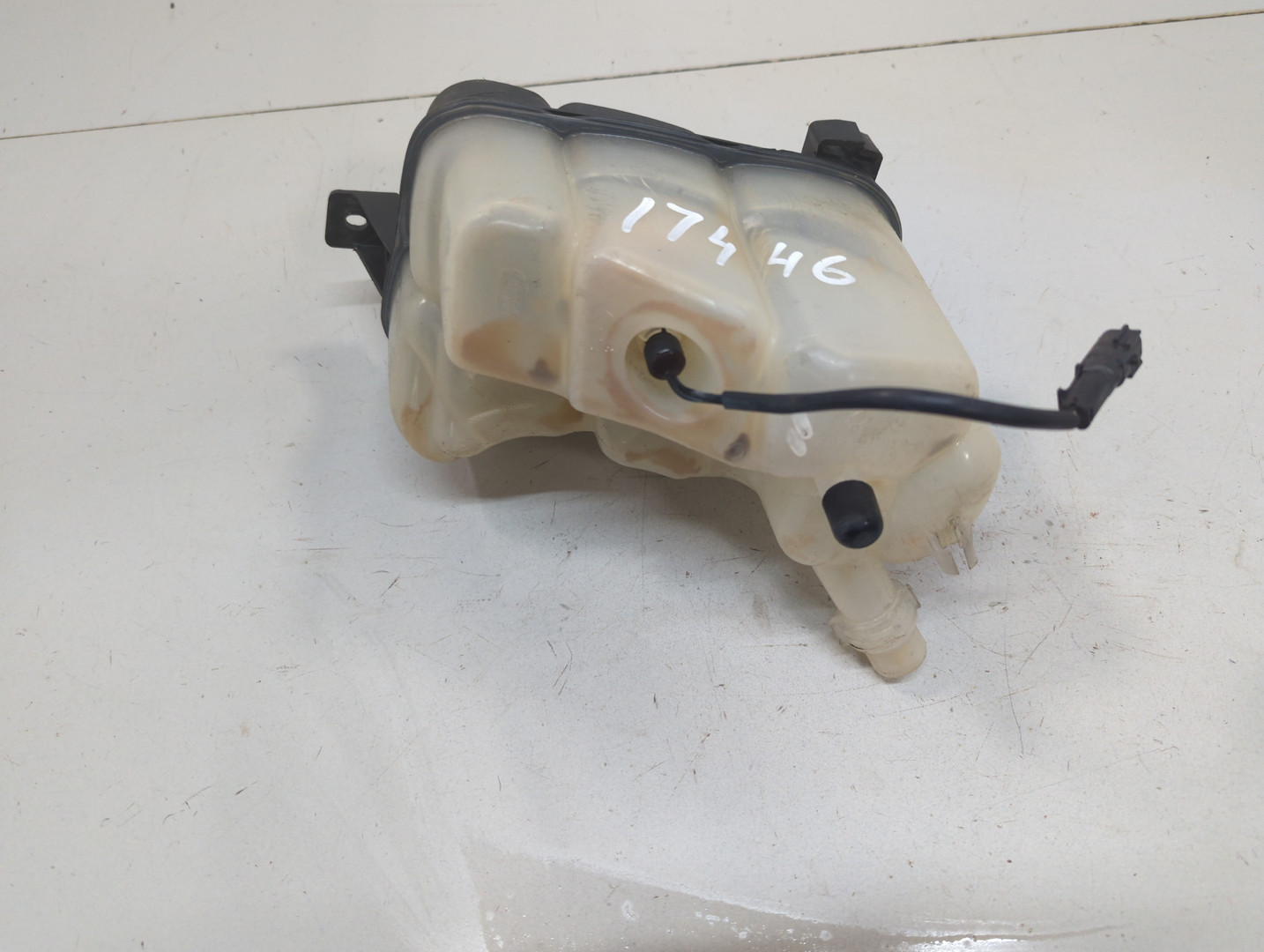 Бачок расширительный