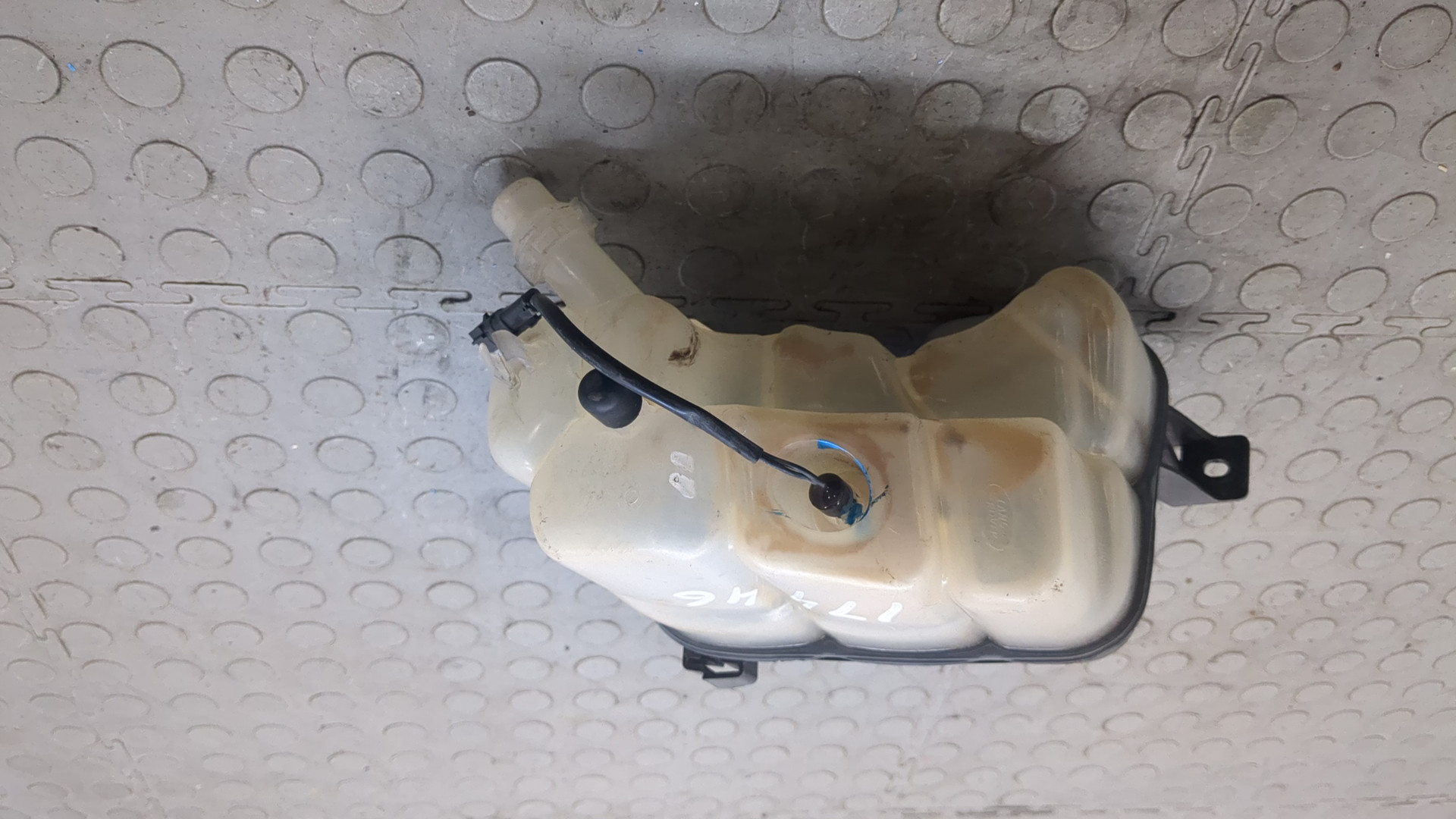 Бачок расширительный