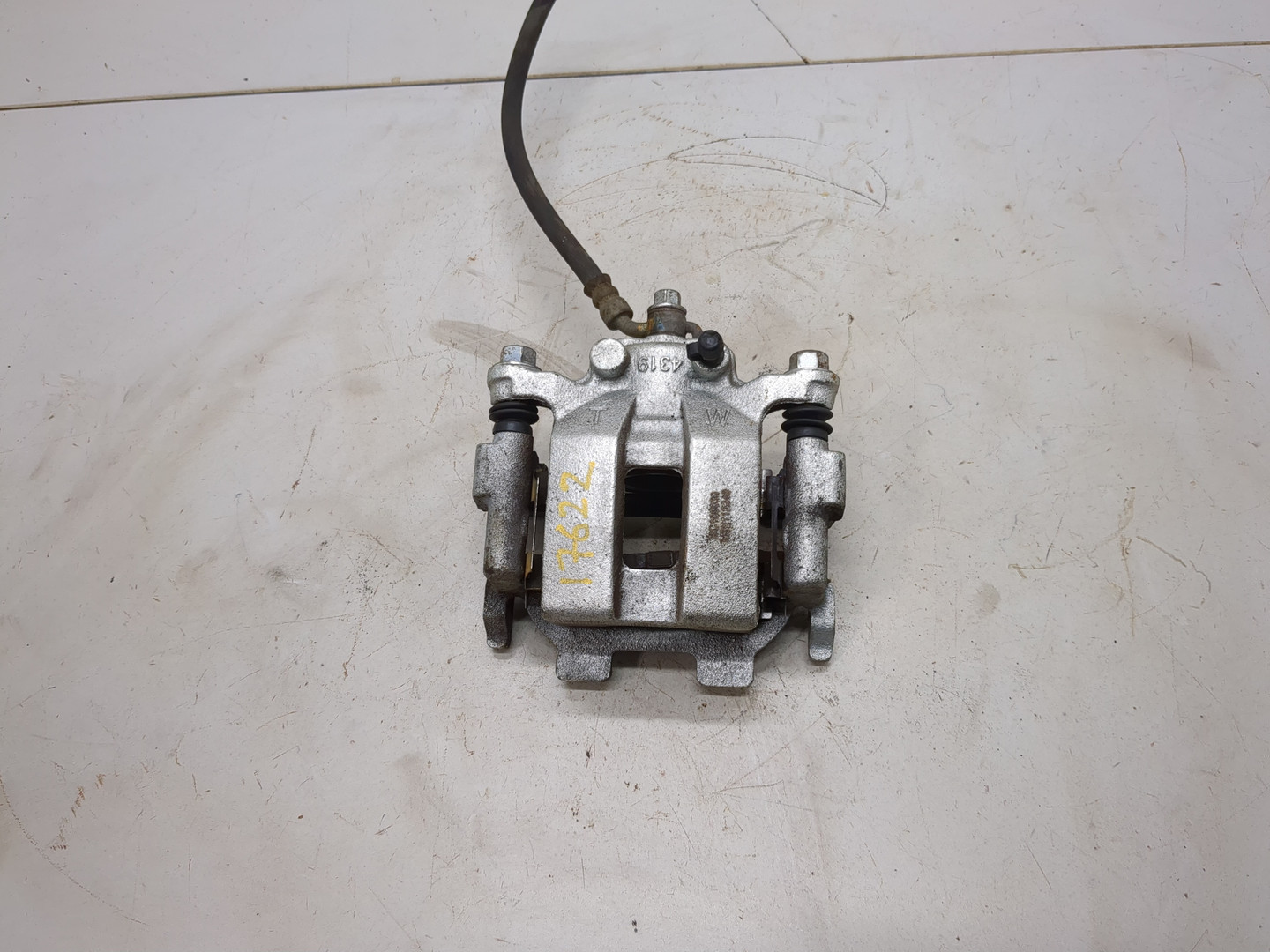 Суппорт задний правый