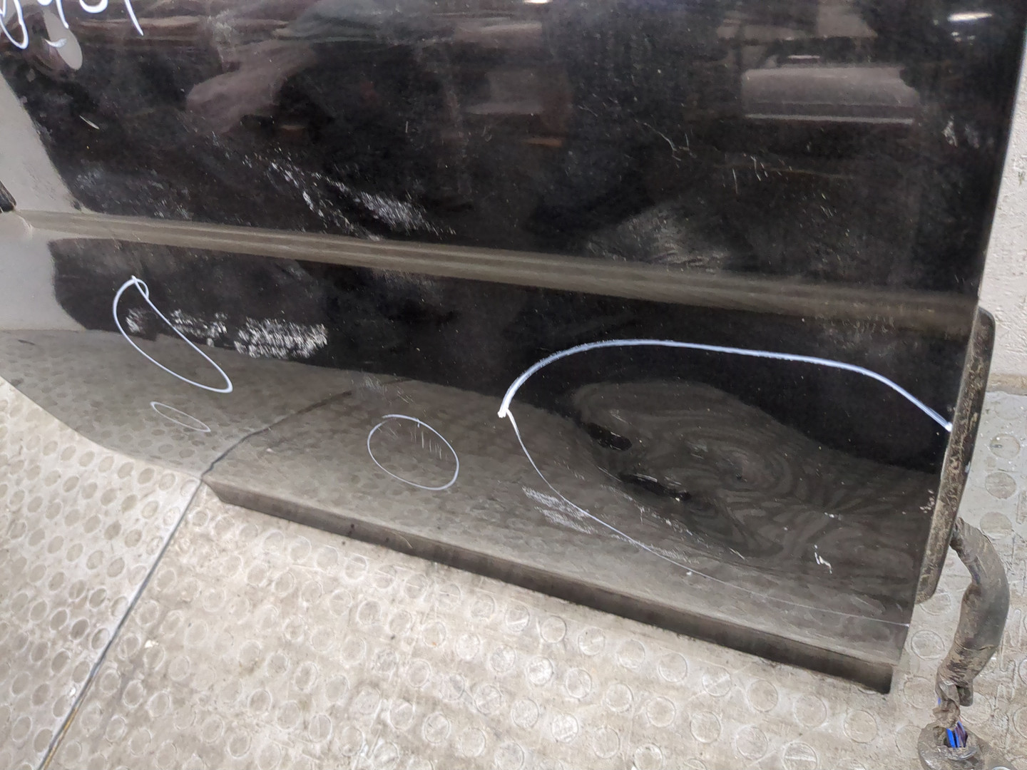 Дверь задняя правая