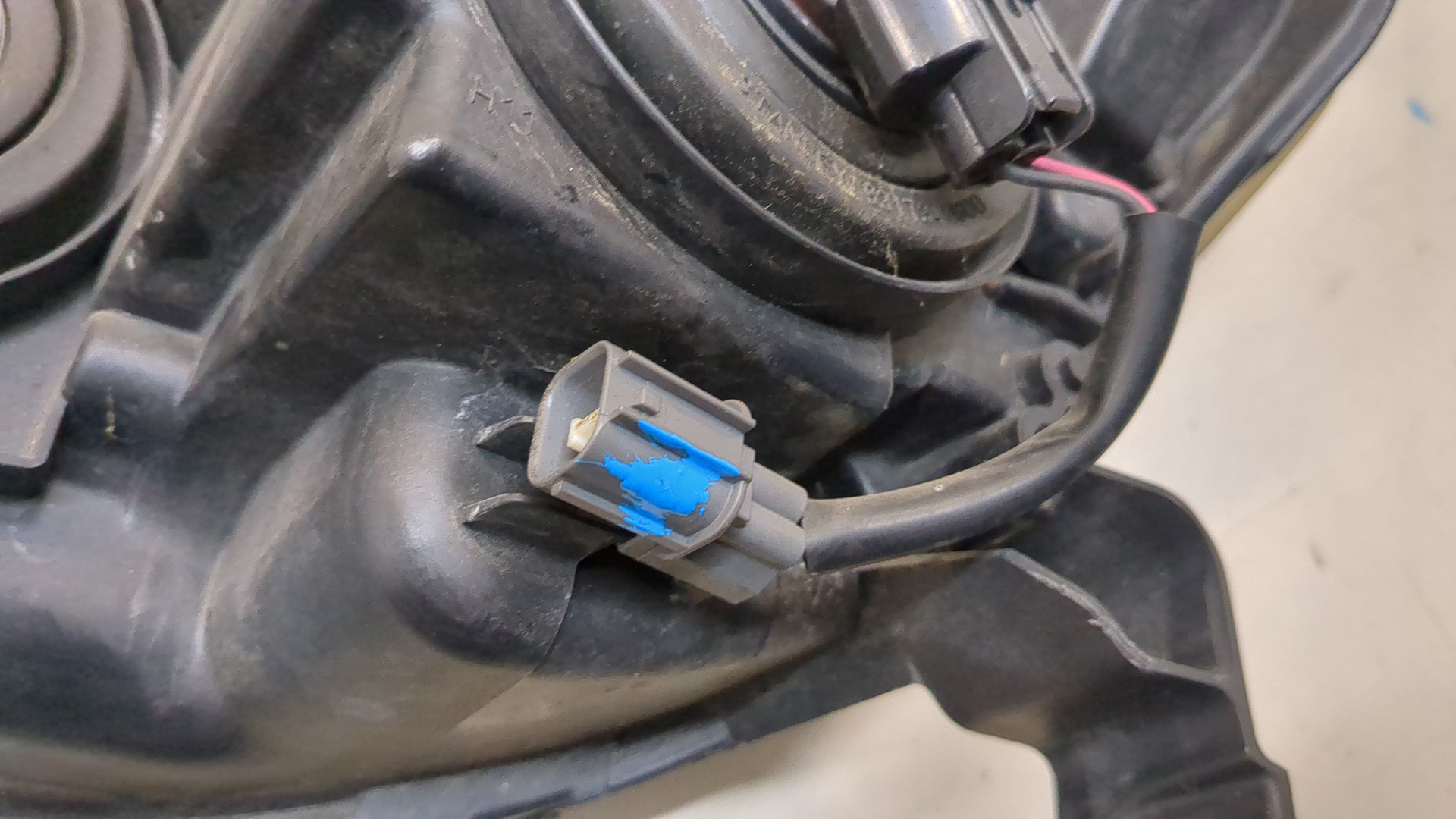 Фара правая