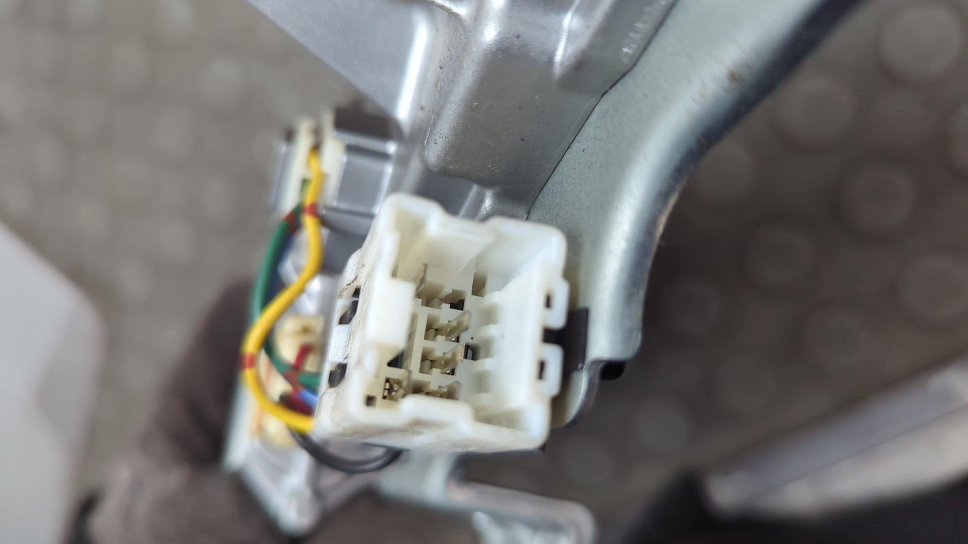 Моторчик стеклоочистителя задний