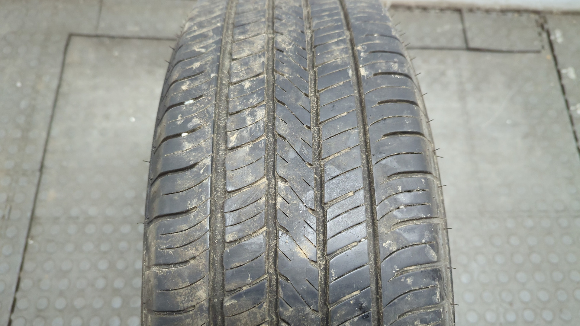 Шины комплект (4 шт.)