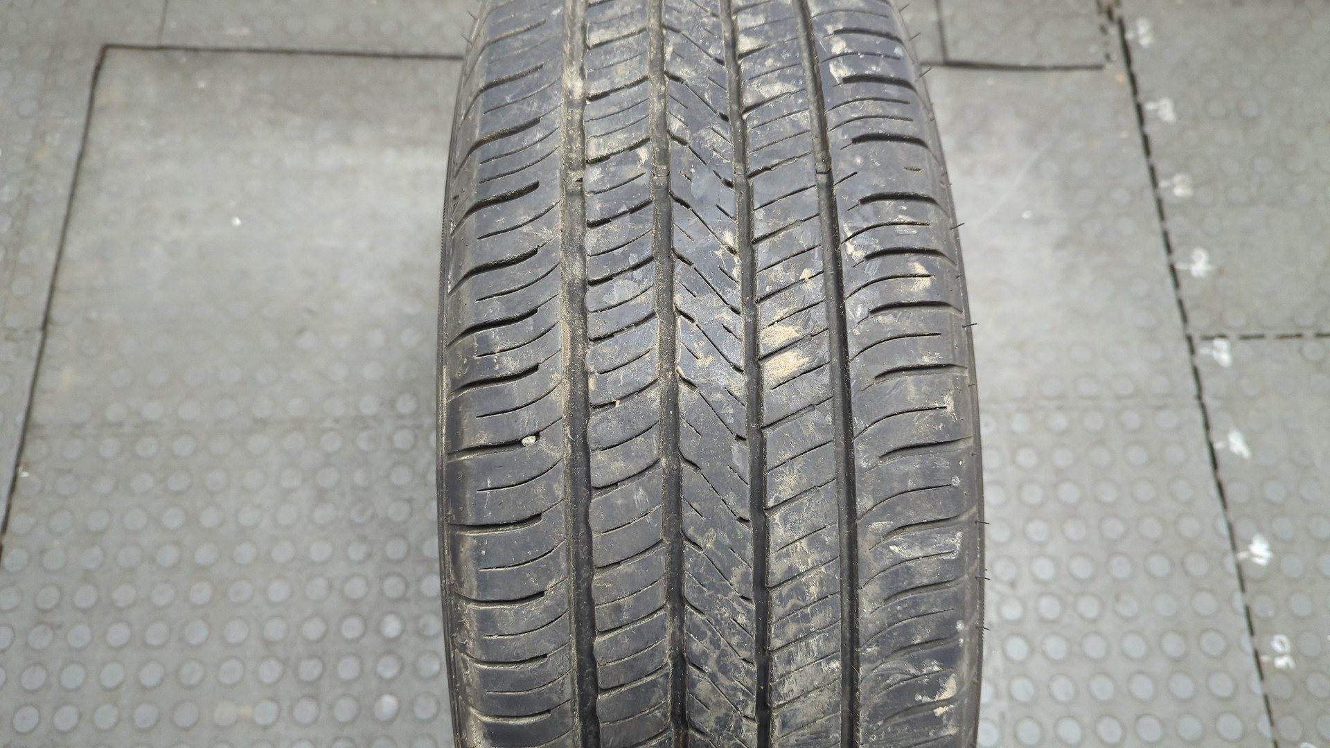 Шины комплект (4 шт.)