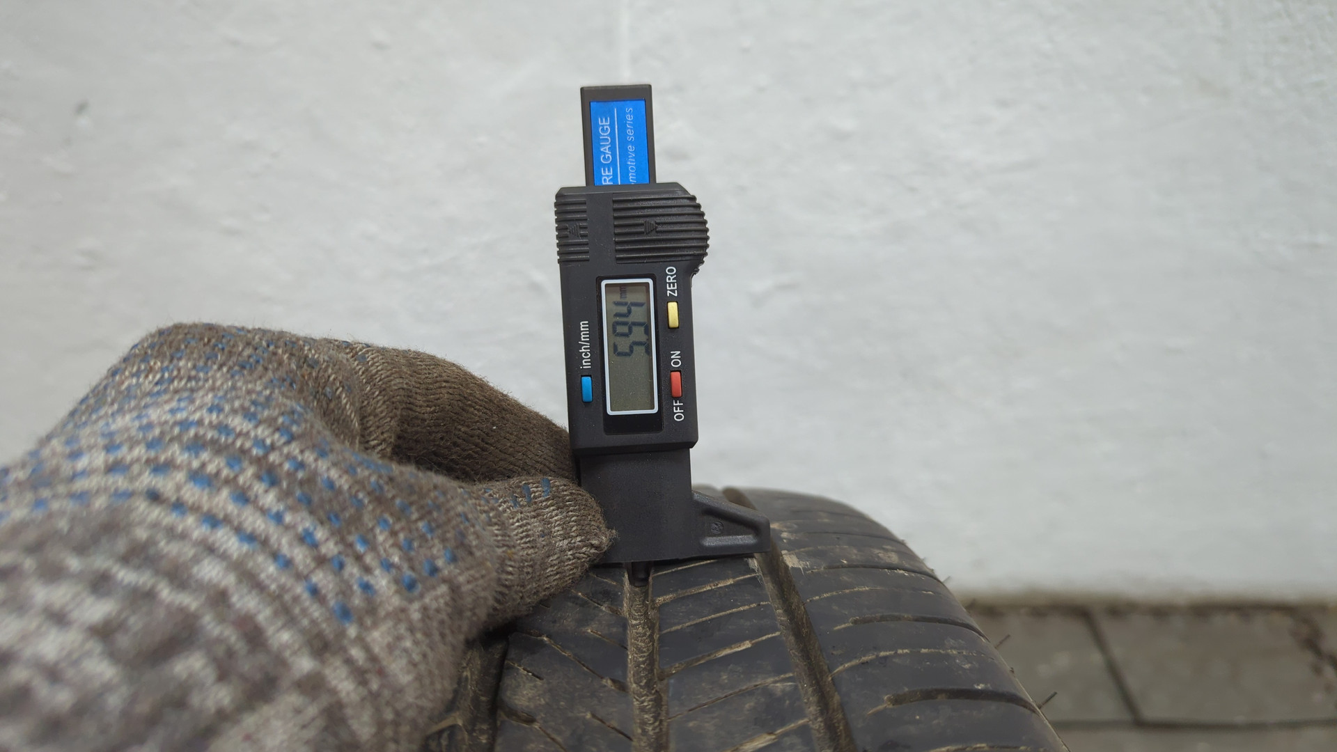 Шины комплект (4 шт.)