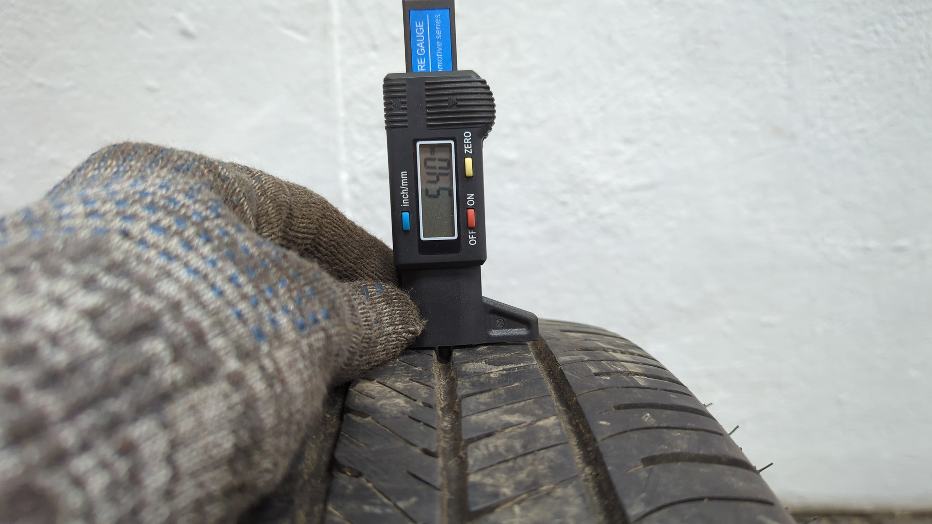 Шины комплект (4 шт.)