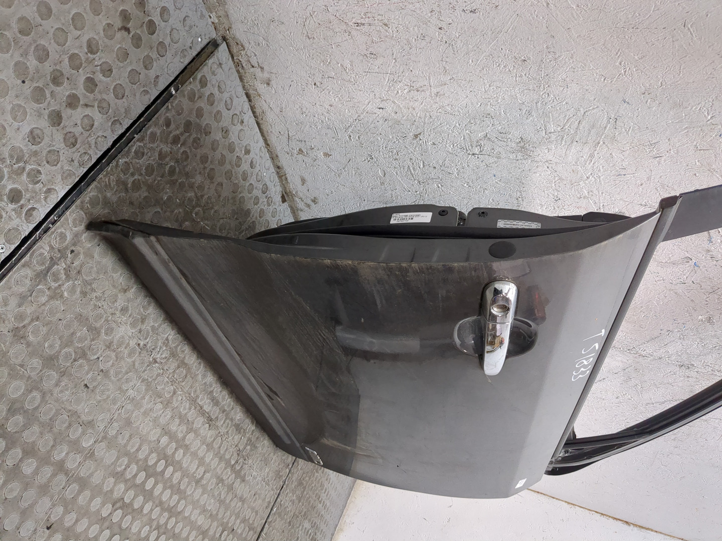 Дверь передняя правая