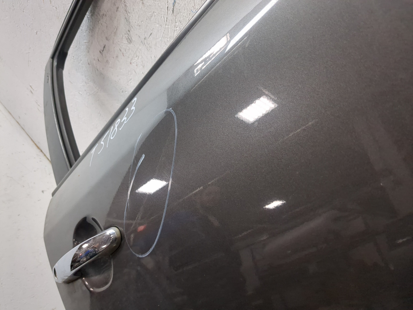 Дверь передняя правая