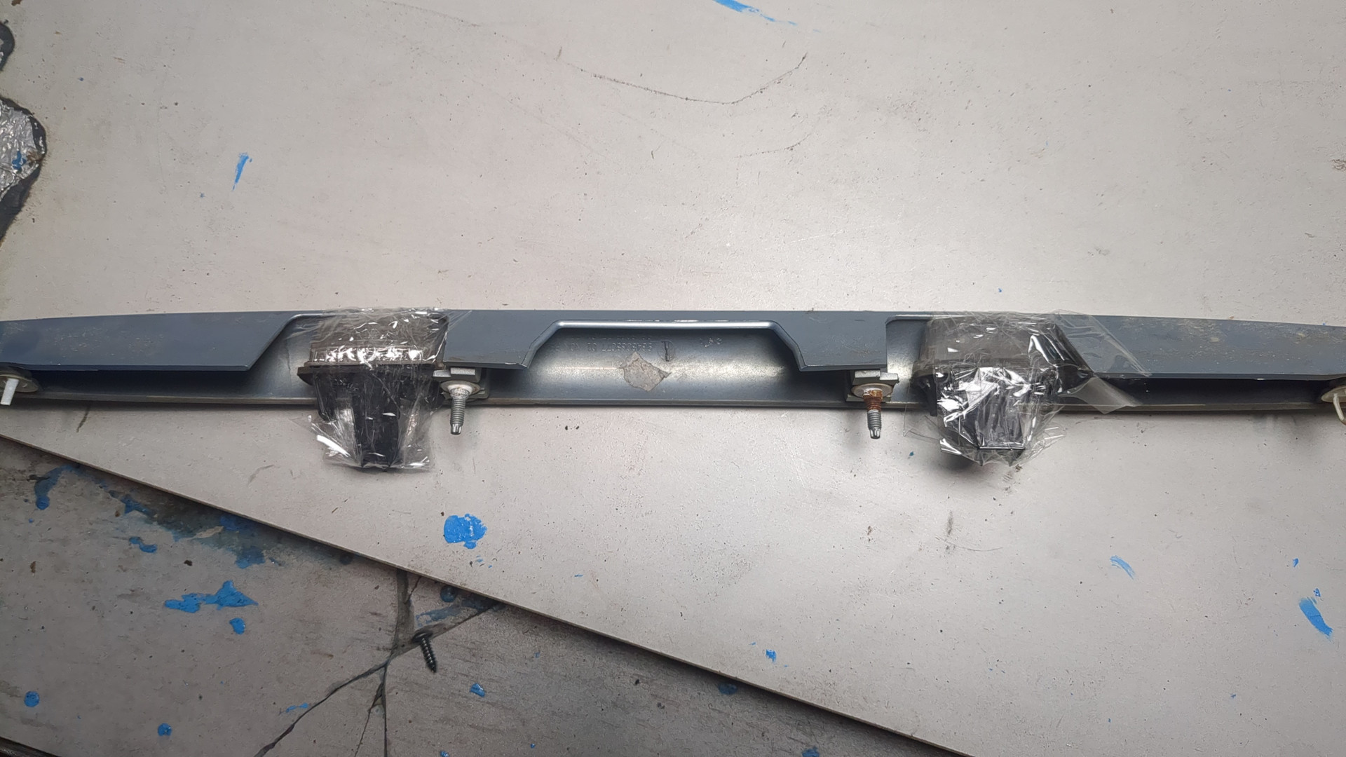 Фонарь подсветки номера