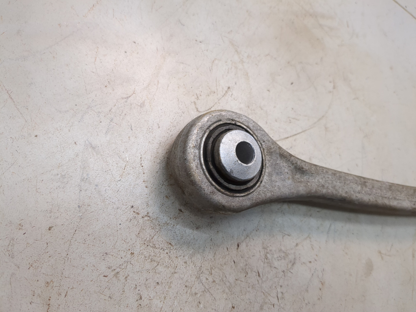 Рычаг задний