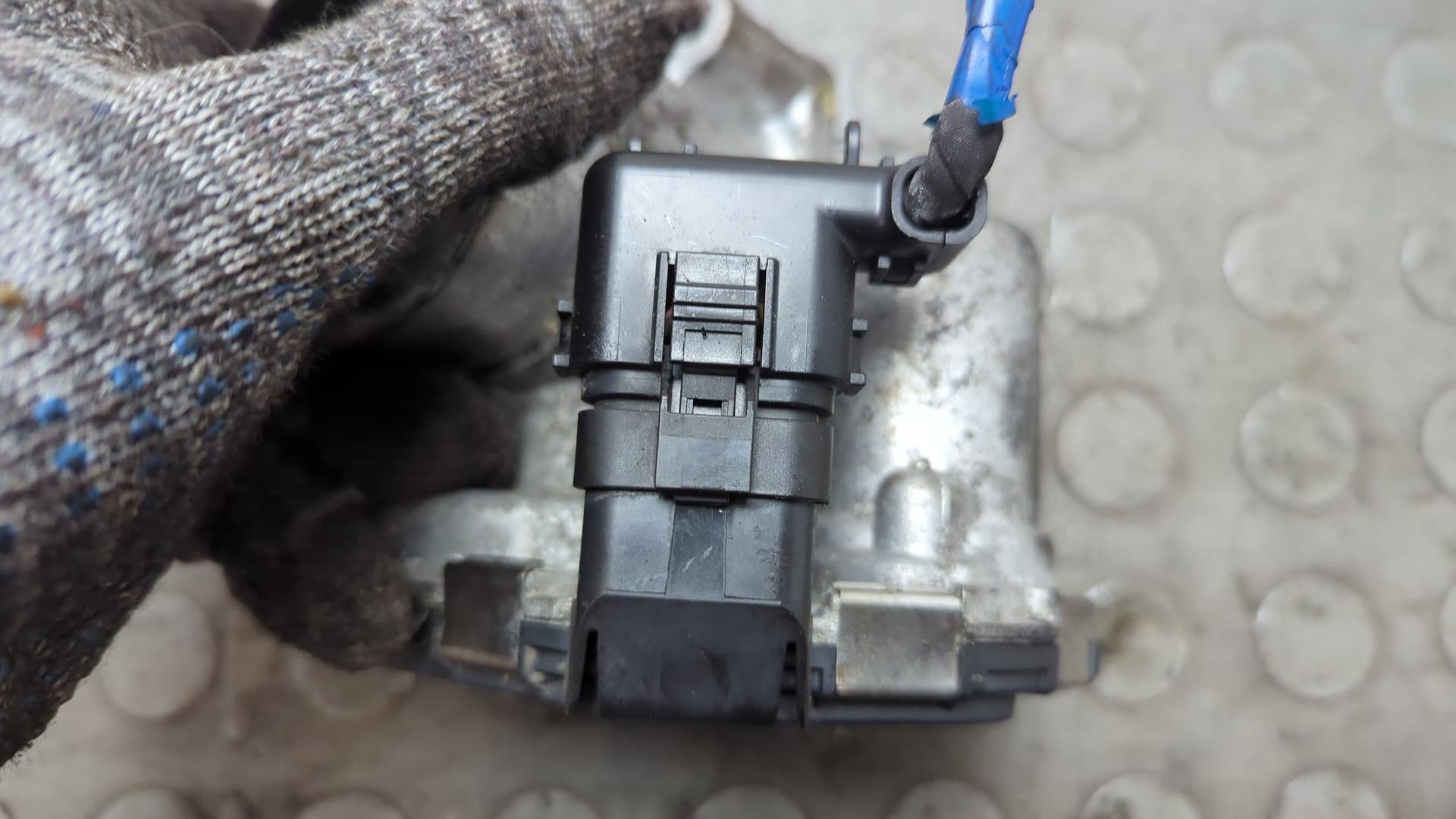 Заслонка дроссельная электрическая