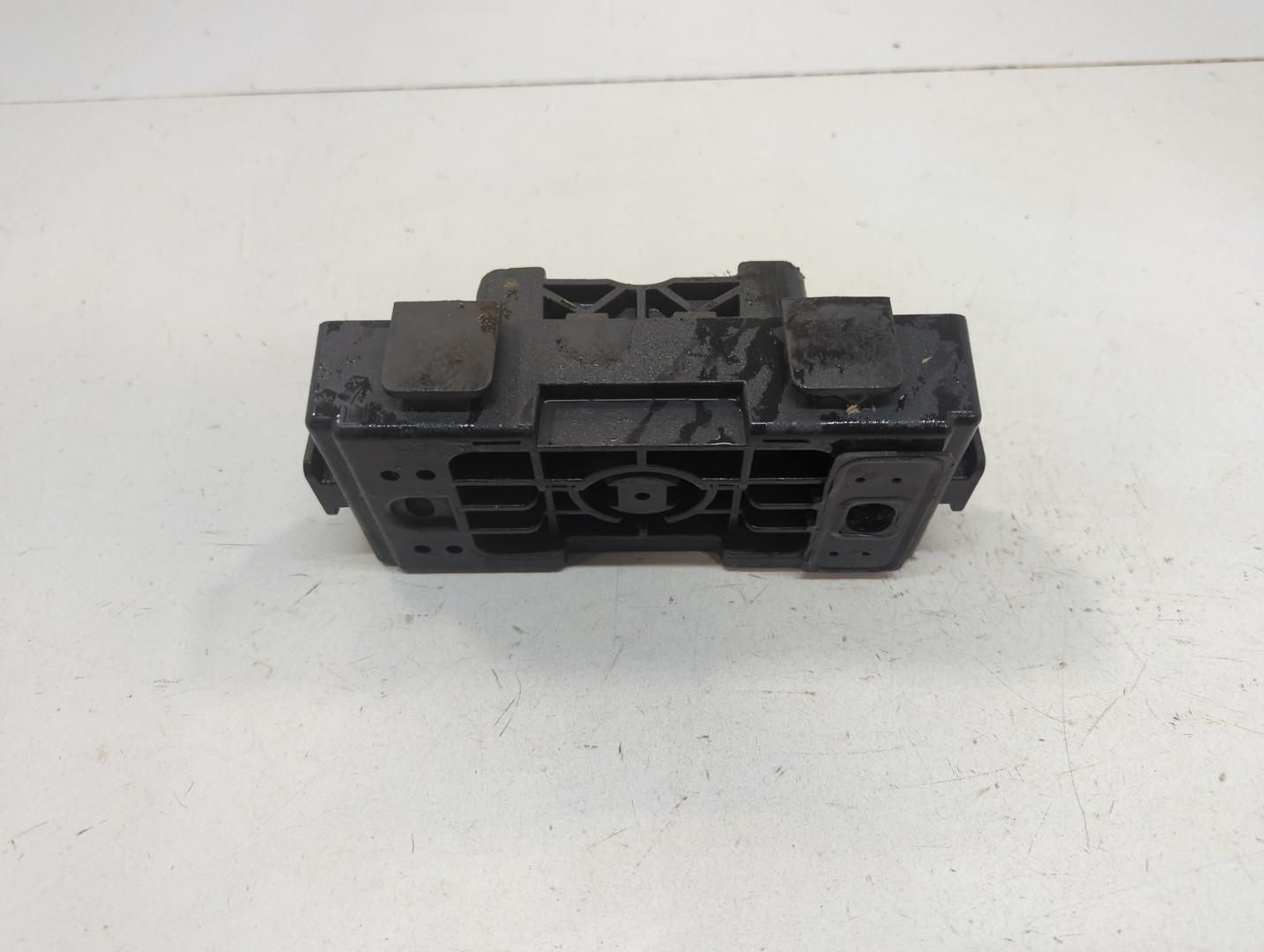 Заглушка поддомкратника