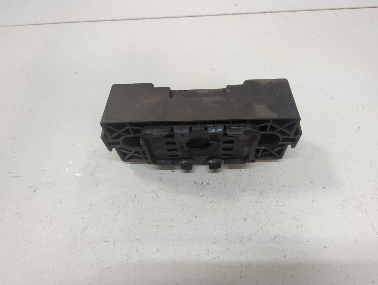 Заглушка поддомкратника