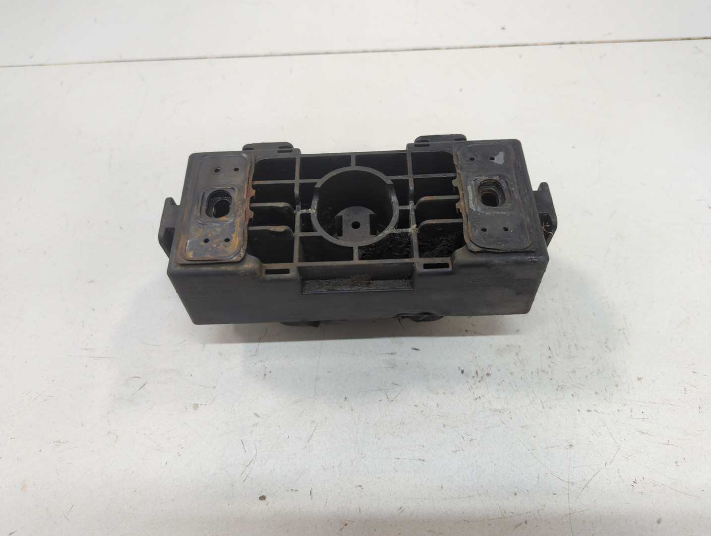 Заглушка поддомкратника