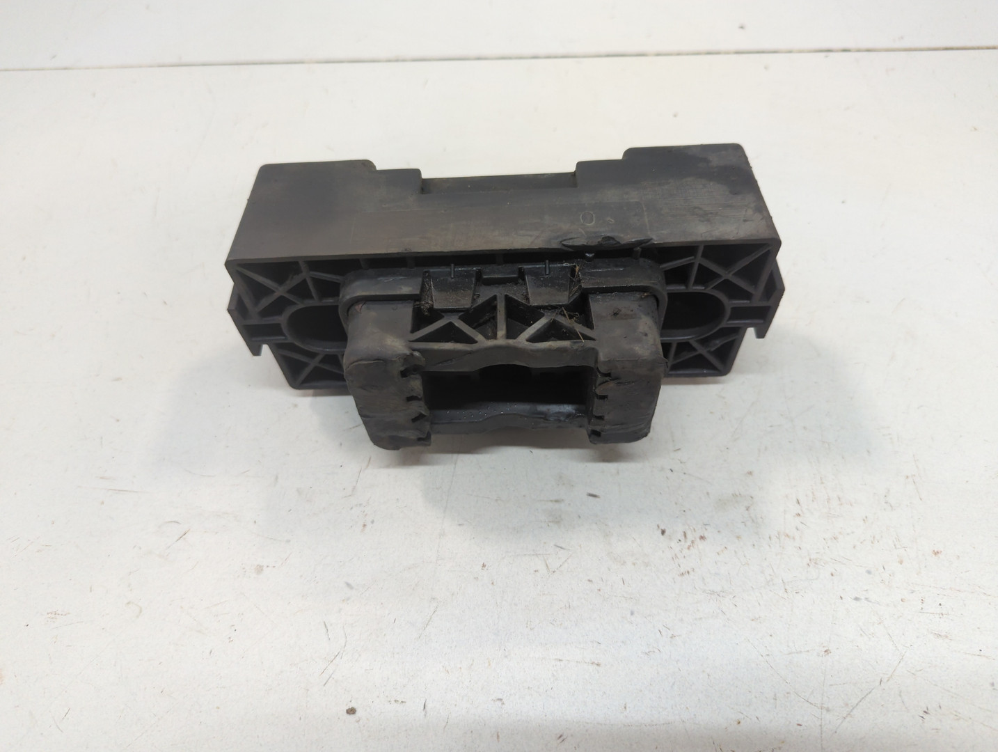 Заглушка поддомкратника