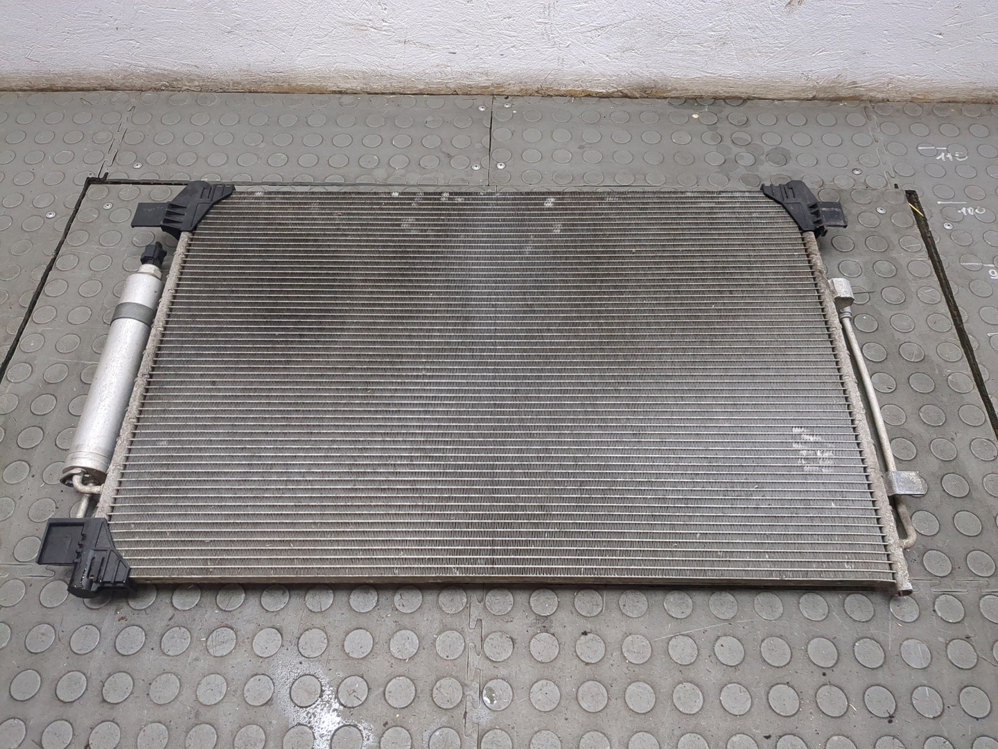 Радиатор кондиционера / конденсер