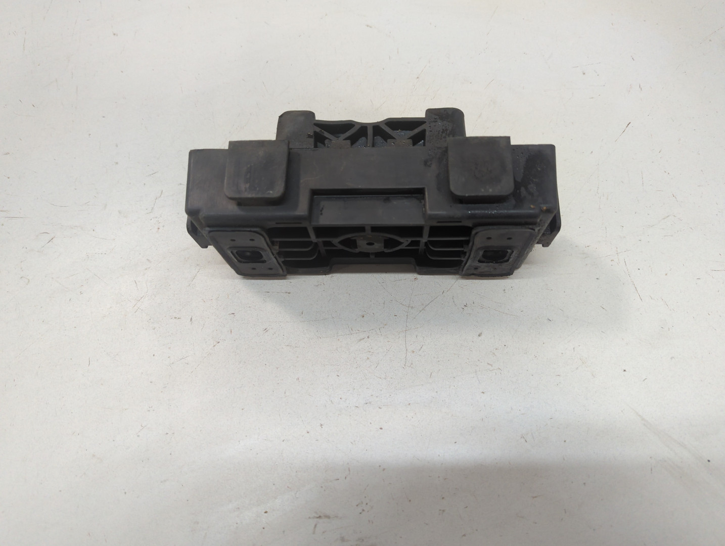 Заглушка поддомкратника