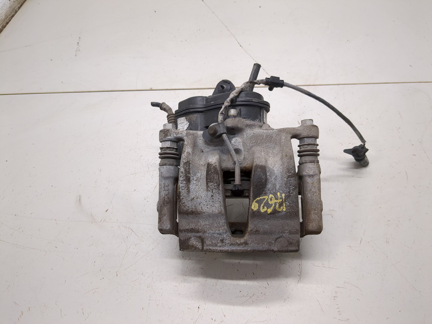 Суппорт задний правый